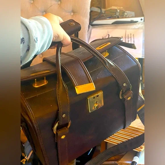 Vintage camera bag